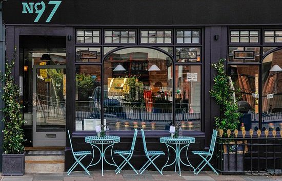 Escape the City of London to a gin-fuelled brunch at No. 97