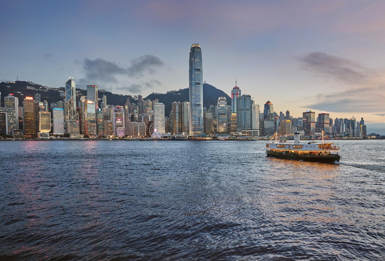 The Landmark Mandarin Oriental: Hong Kong’s Chicest Urban Retreat