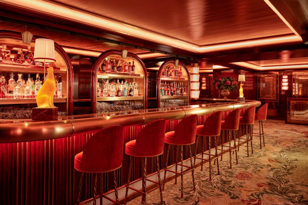 Seat At The Bar: Hound Bar At George Mayfair - Citizen Femme