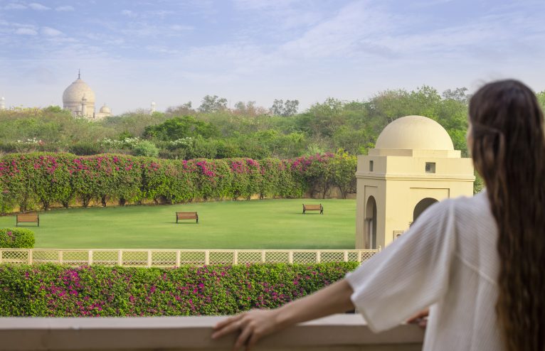 Where To Stay If You're Visiting The Taj Mahal